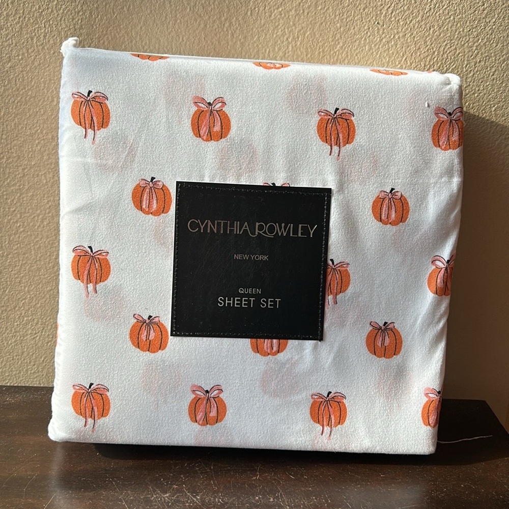 New Cynthia Rowley Cute Fall Pumpkins 4 Piece Queen Sheet Set 100% White